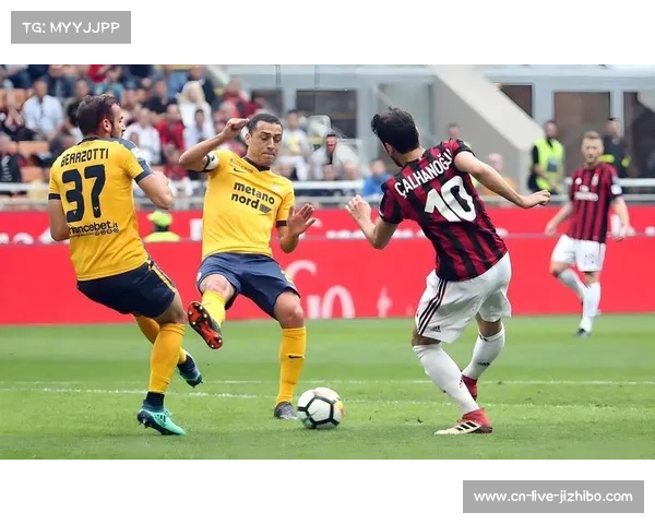 佛罗伦萨客场2-1战胜科莫，拿到保级关键三分